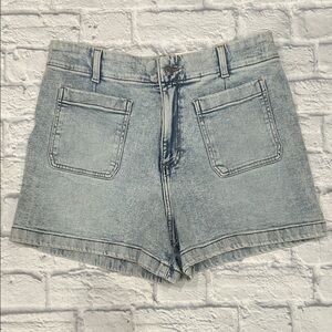 LC Super High Rise Patch Pocket Denim Shorts Size 16